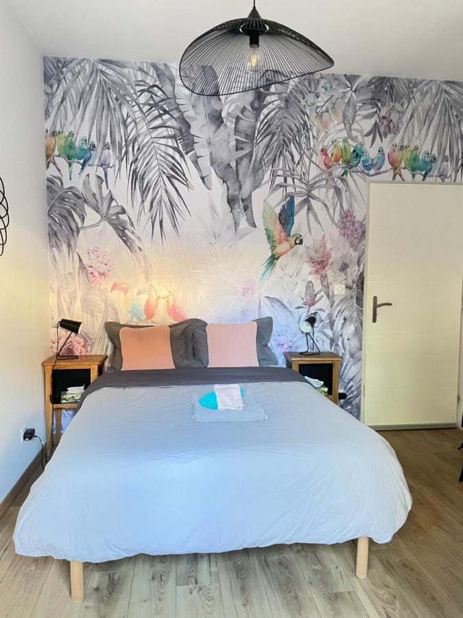 Tropicale Privee Au Coeur D'un Village Calme Et Proche Du Vignoble Homestay